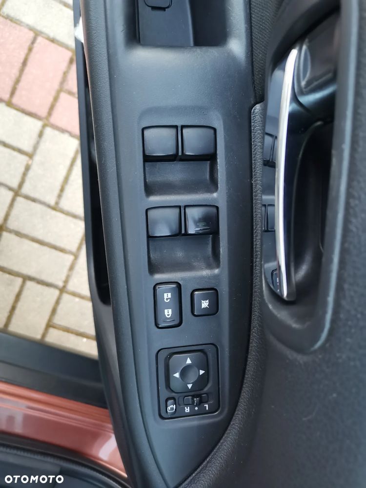 Mitsubishi Outlander 2.0 Intense 2WD - 15