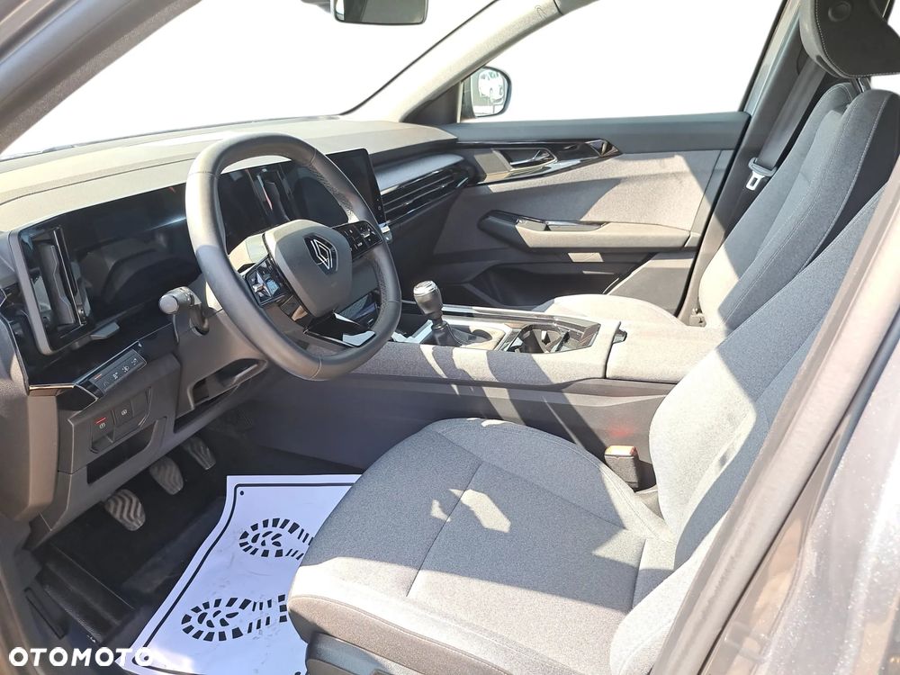 Renault Austral 1.3 TCe mHEV Equilibre - 12