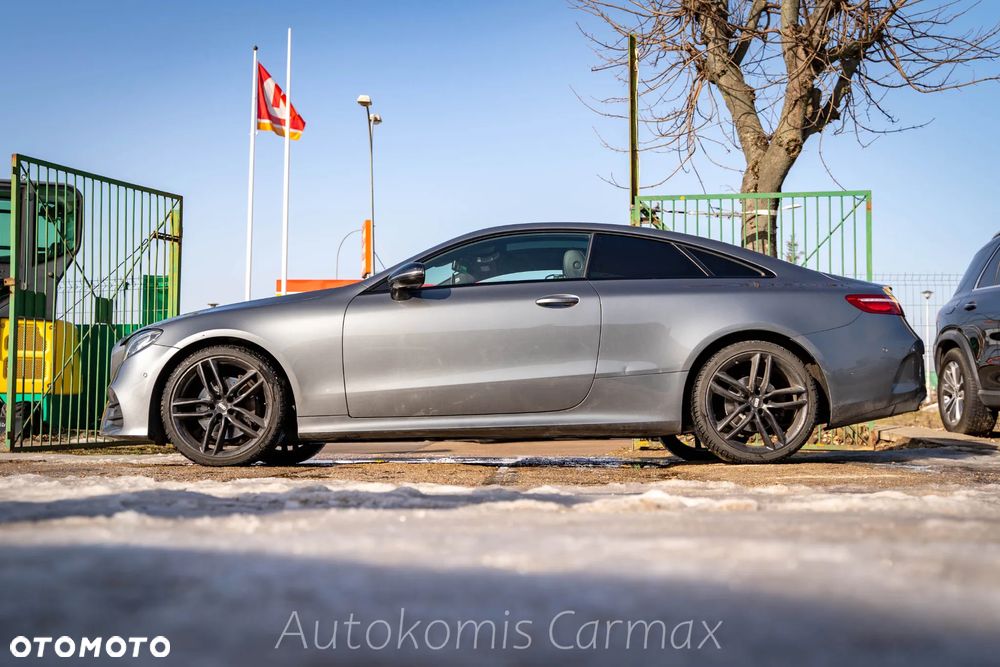 Mercedes-Benz Klasa E 200 4-Matic 9G-TRONIC - 6