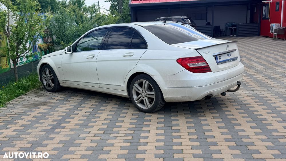 Mercedes-Benz C - 7