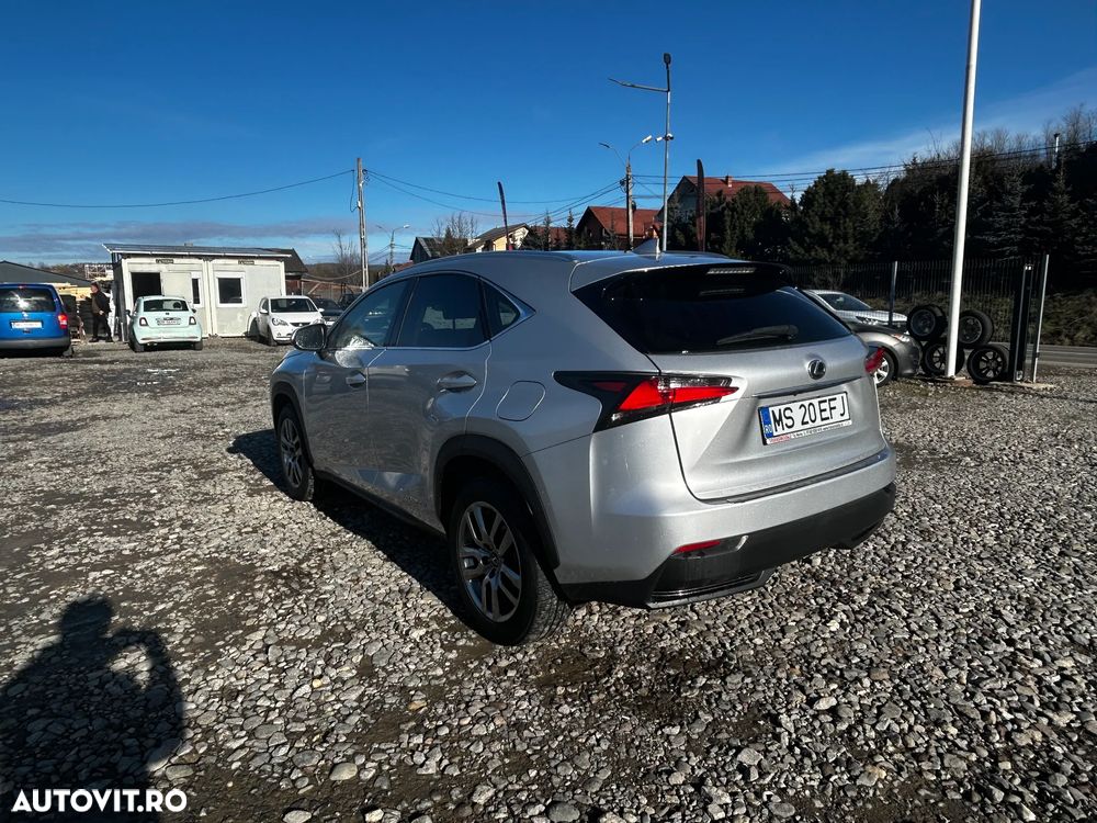 Lexus Seria NX 300h E-FOUR - 5