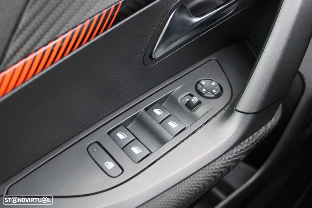 Peugeot 2008 PureTech 100 Active - 29