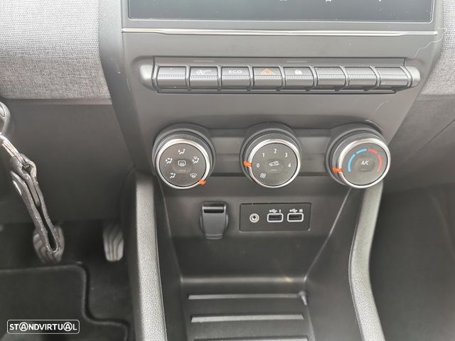 Renault Clio 1.0 TCe Evolution Bi-Fuel - 25
