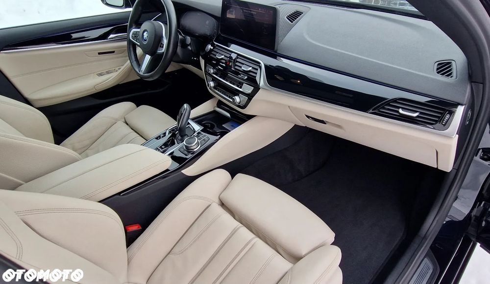 BMW Seria 5 545e xDrive M Sport sport - 16