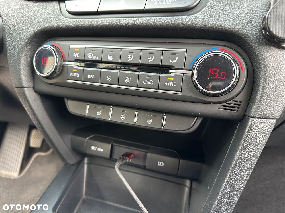 Kia XCeed 1.5 T-GDI OPF BLACK XDITION - 25