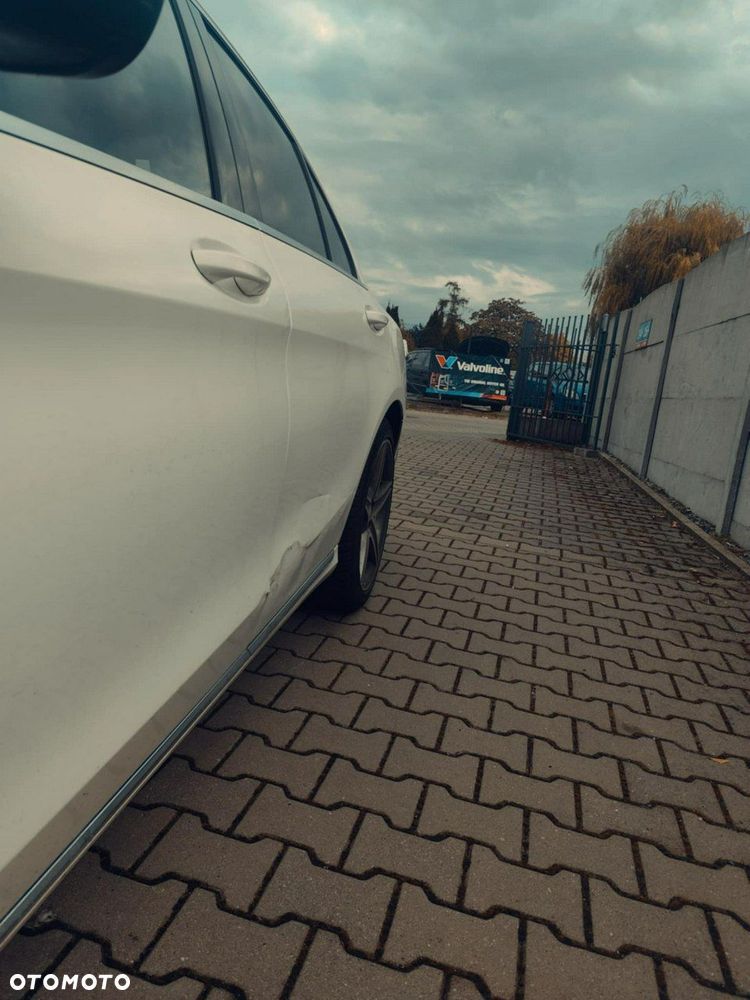 Mercedes-Benz Klasa C 180 (BlueEFFICIENCY) Elegance - 11