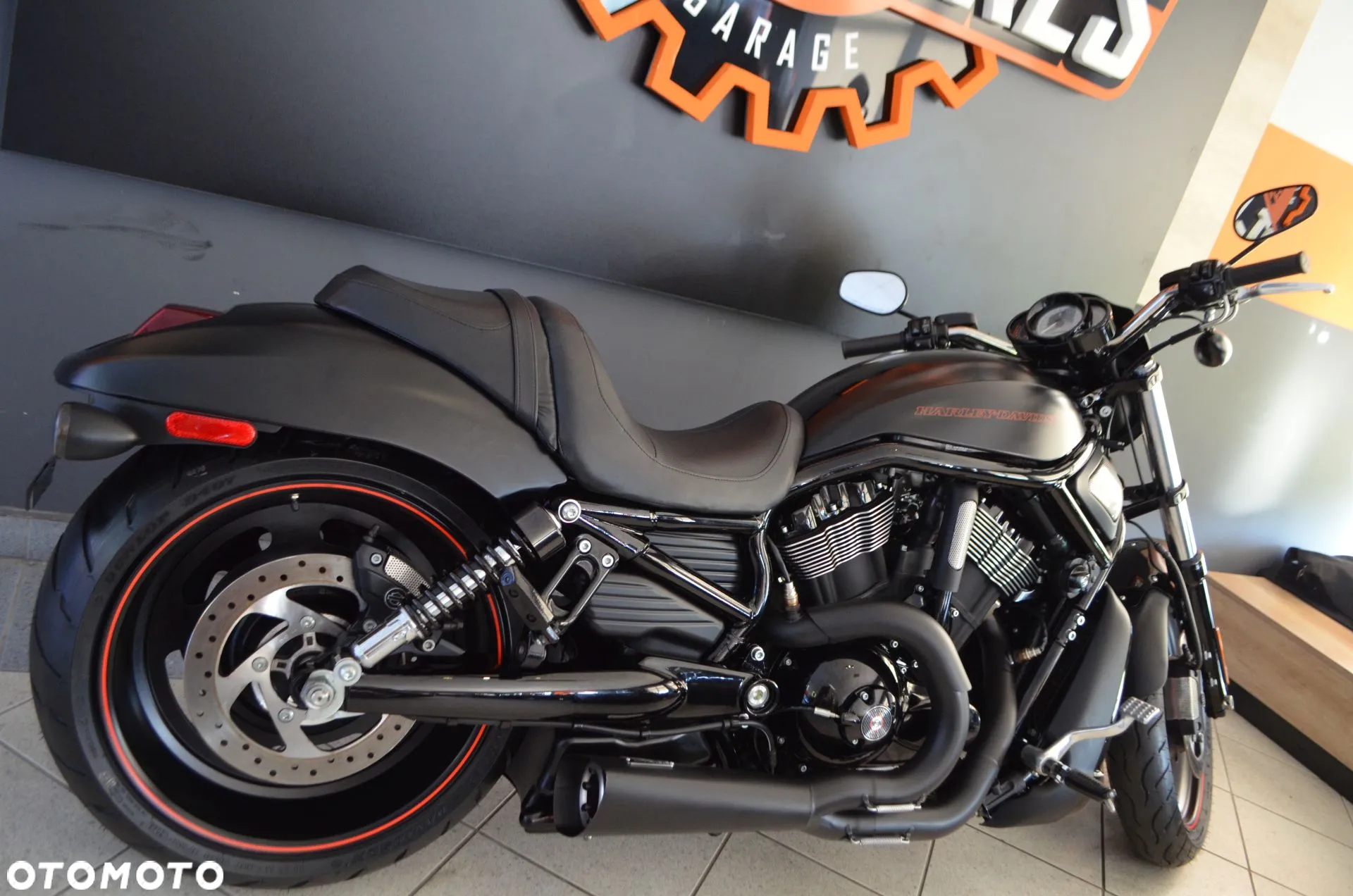 Harley-Davidson V-Rod Night Rod - 3