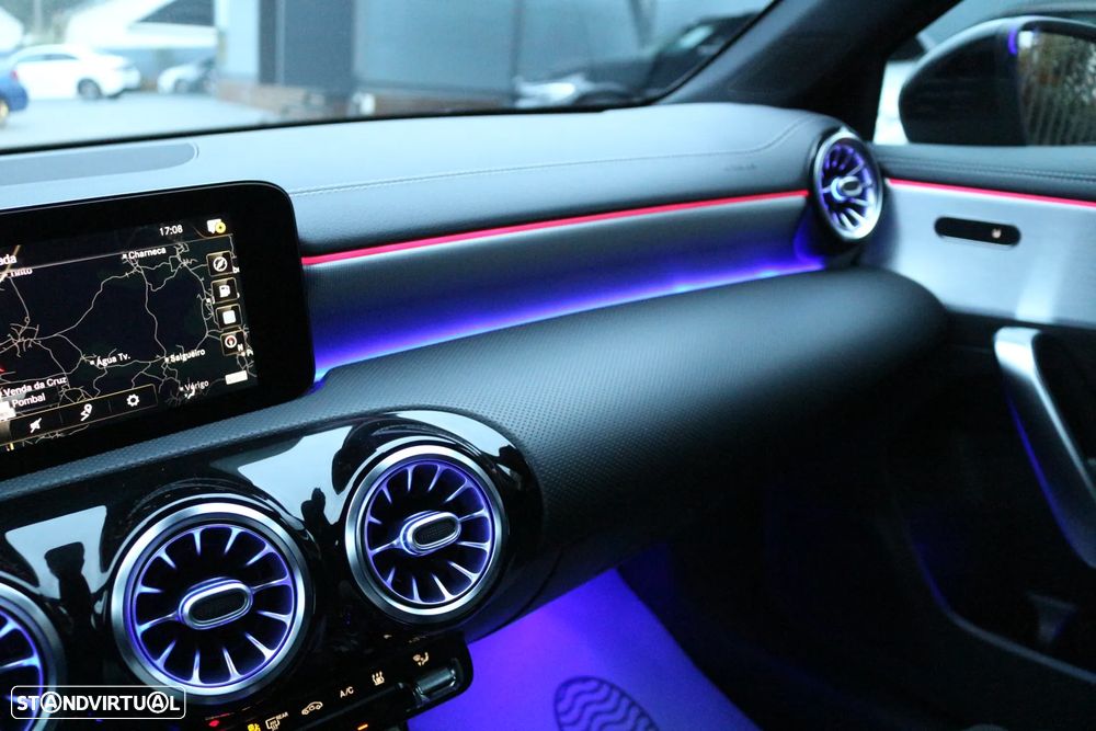 Mercedes-Benz A 250 e 8G-DCT AMG Line - 33