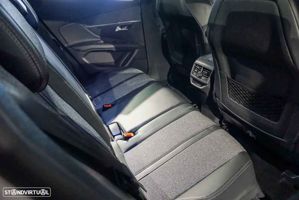 Peugeot 3008 PureTech 130 Stop & Start GPF Allure - 9