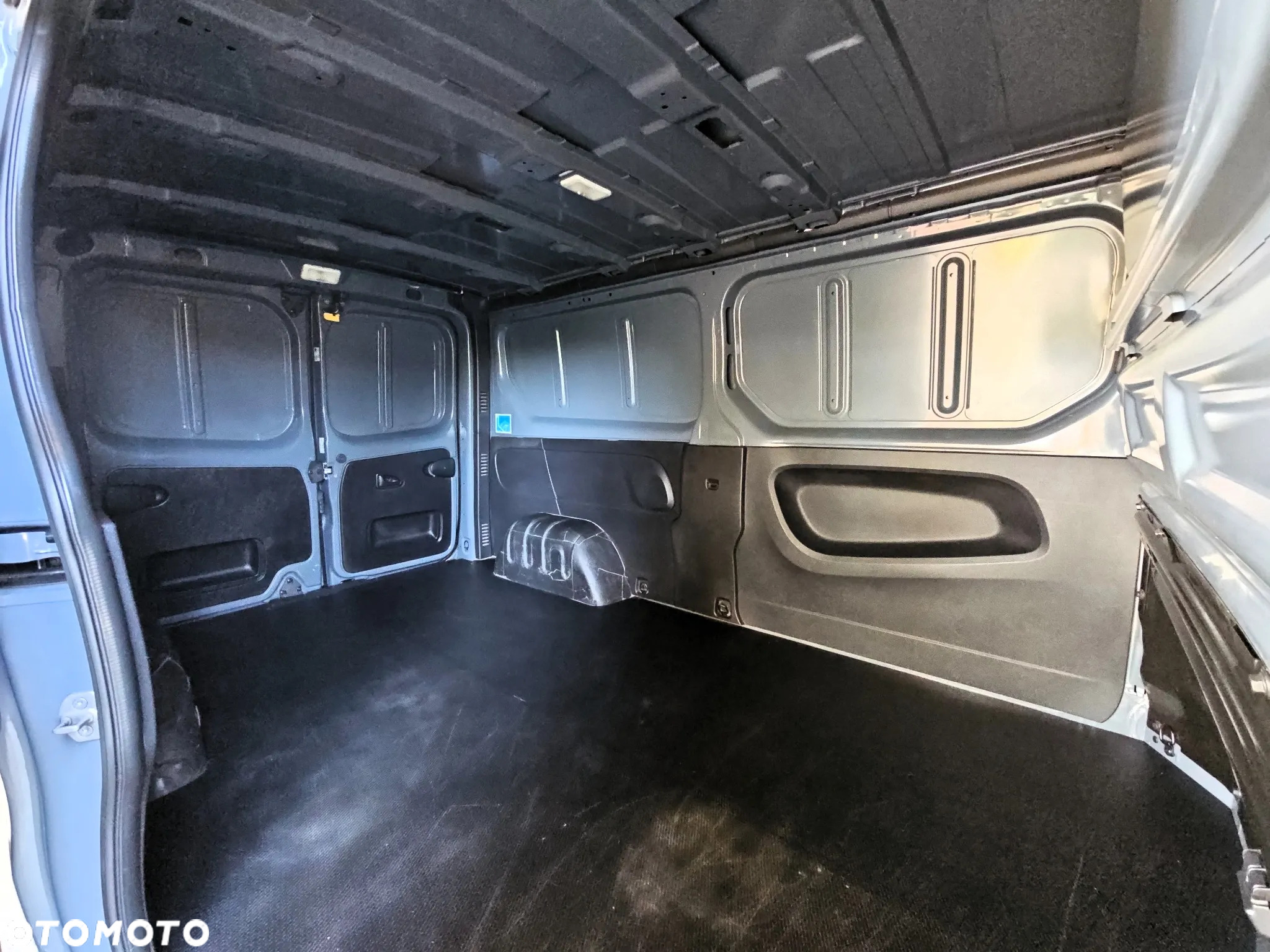Renault Trafic - 23