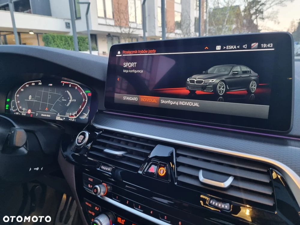 BMW Seria 5 530i xDrive mHEV M Sport sport - 33