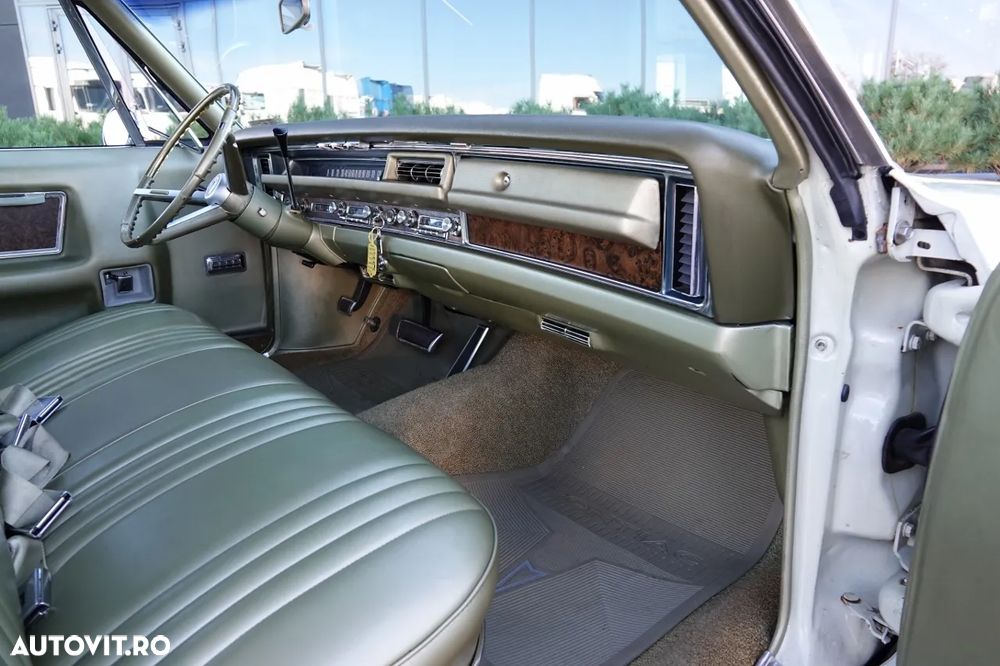 Pontiac Bonneville - 33