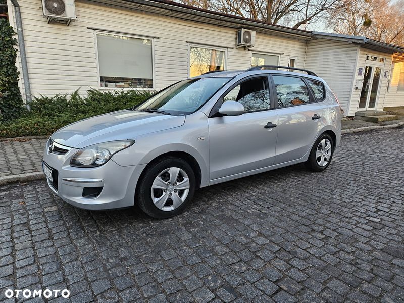 Hyundai i30 1.4 Comfort - 1