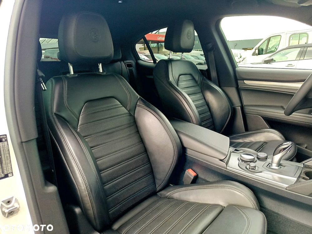 Alfa Romeo Stelvio 2.0 Turbo Executive Q4 - 19