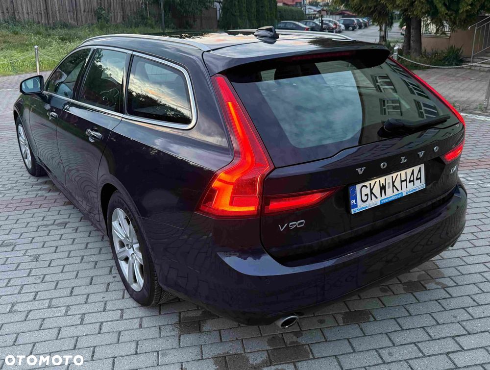 Volvo V90 D4 AWD Momentum - 11