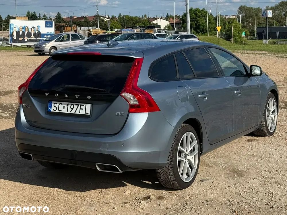 Volvo V60 D2 Drive-E Momentum - 9