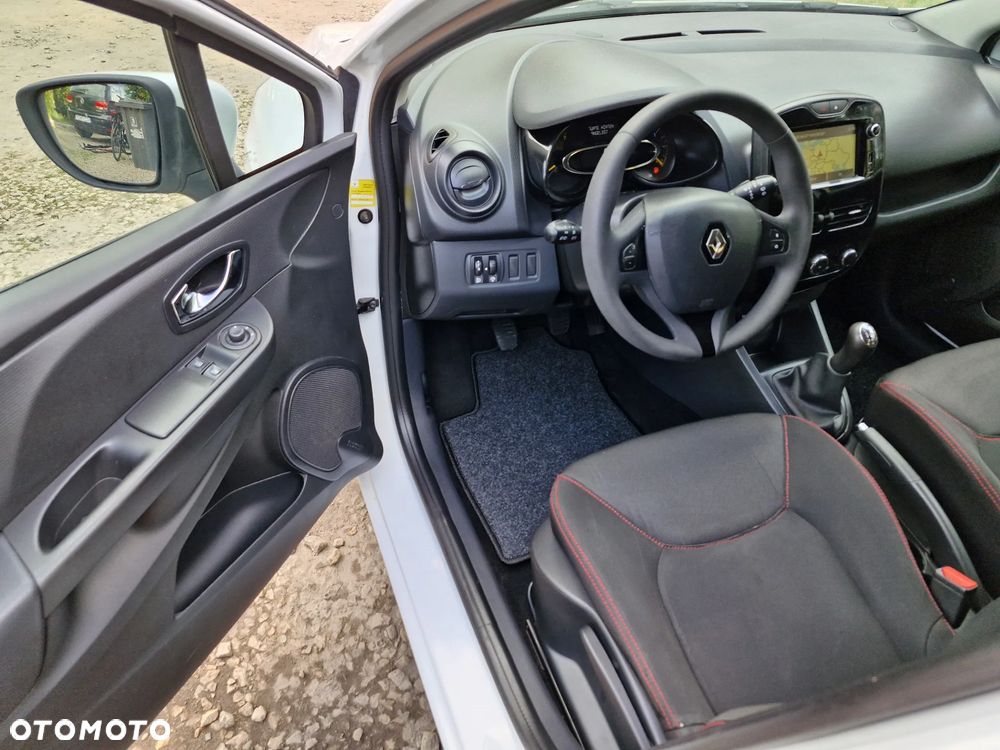 Renault Clio 1.2 16V 75 Life - 19