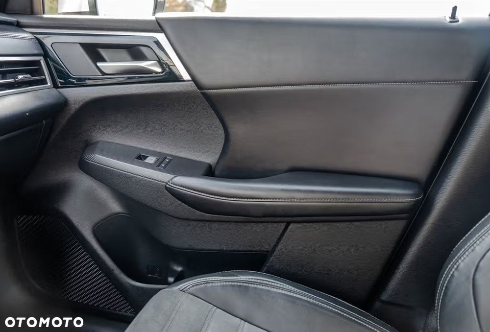 Mitsubishi Outlander - 21