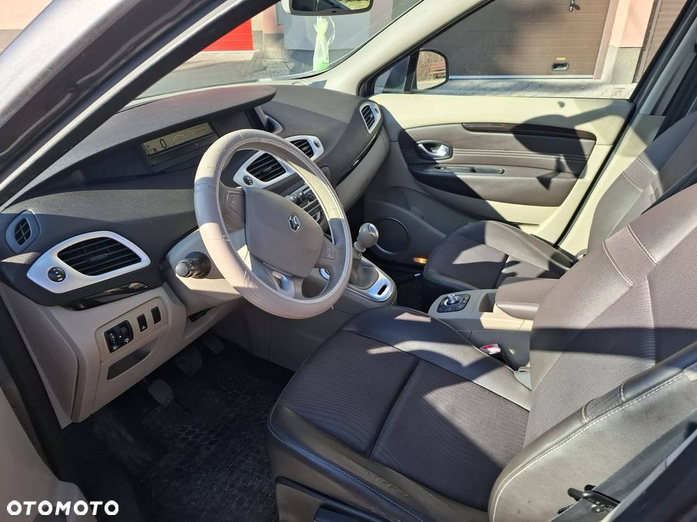 Renault Scenic - 7