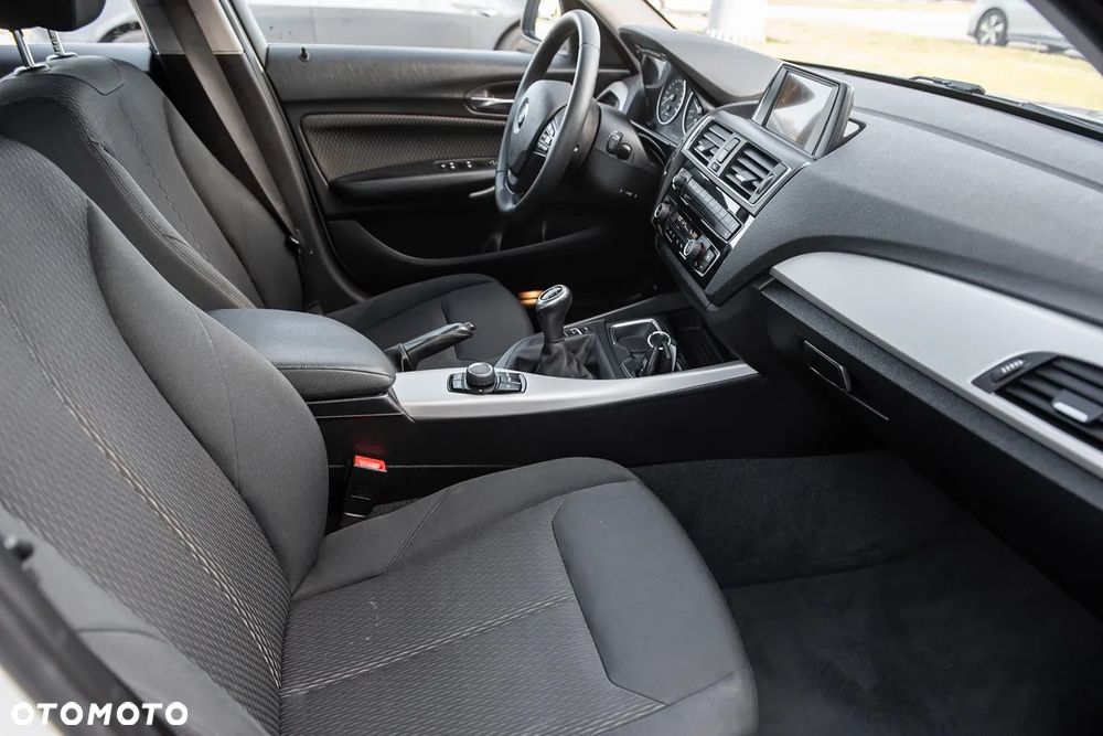 BMW Seria 1 118d Edition Metropolitan - 29