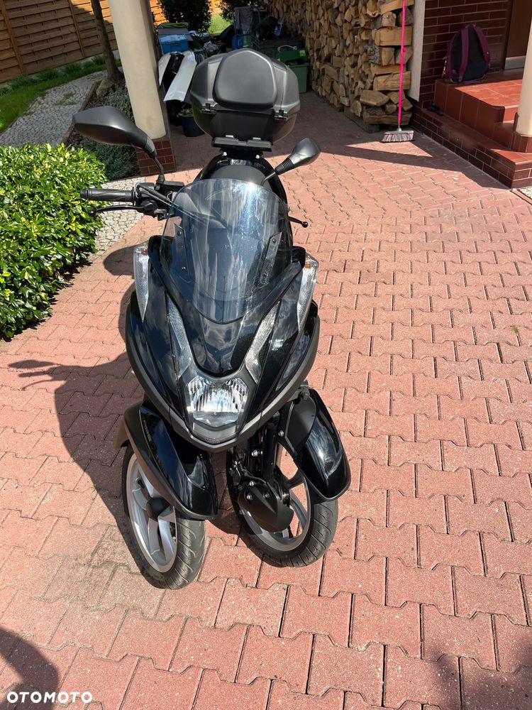 Yamaha Tricity - 3