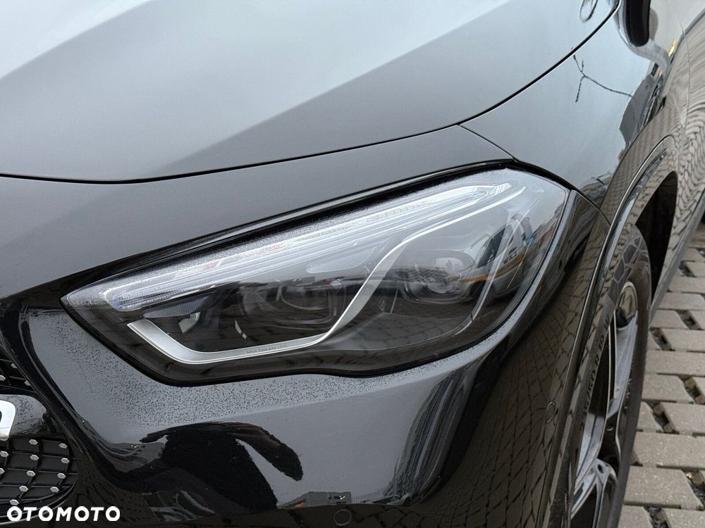 Mercedes-Benz GLA 200 d AMG Line - 10
