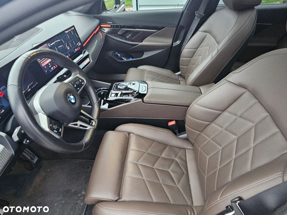 BMW Seria 5 520i M Sport Edition - 26