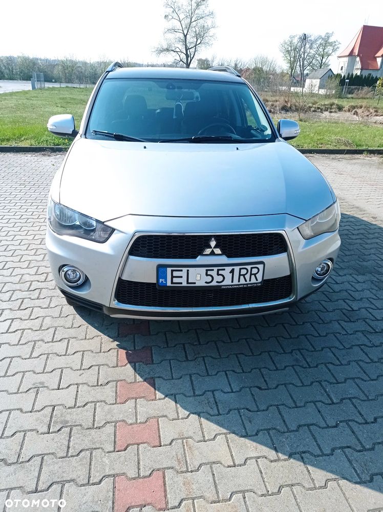 Mitsubishi Outlander 2.0 Intense NAVI 2WD EU5 - 10