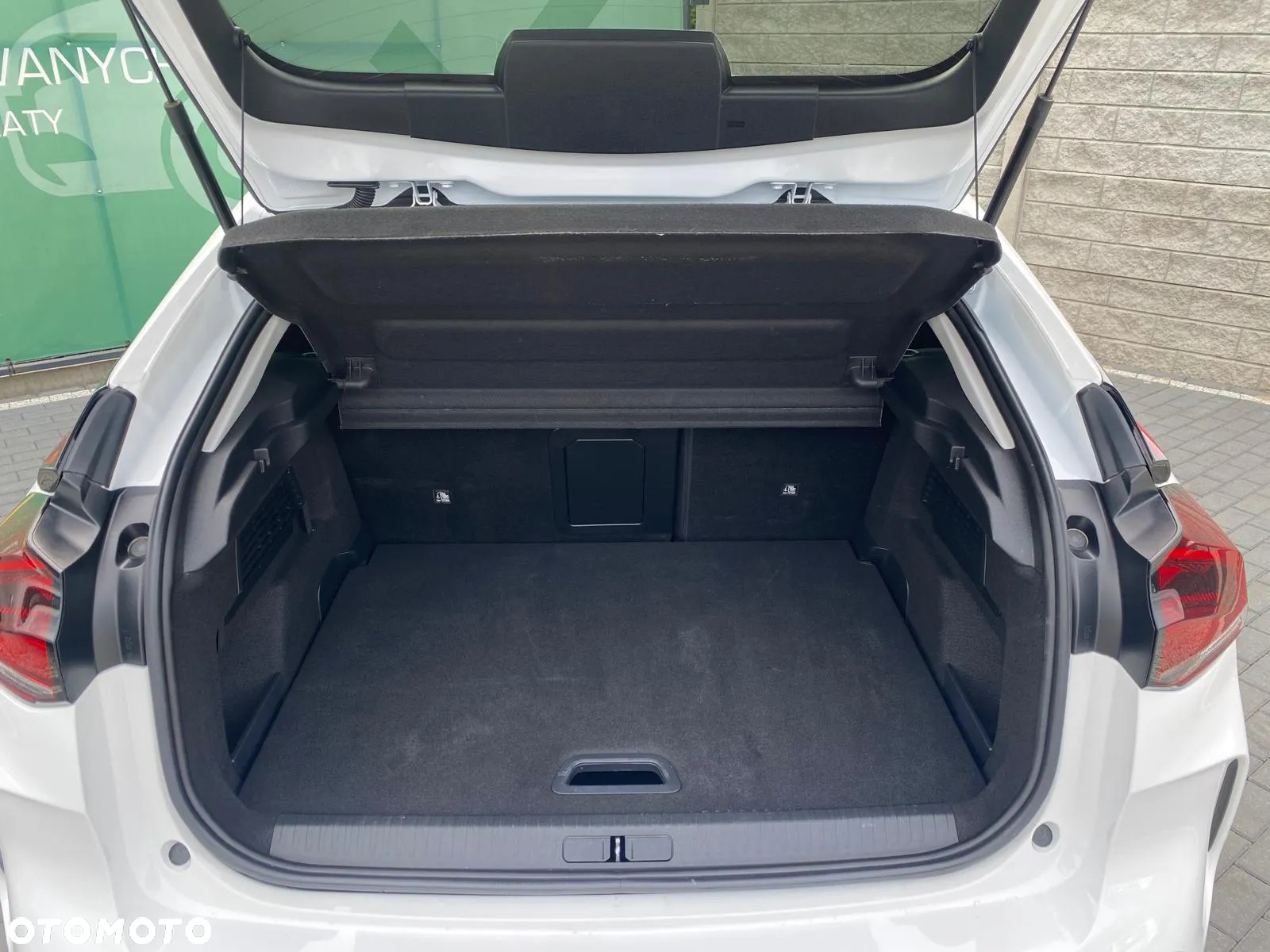 Citroën C4 PureTech 130 Stop&Start EAT8 SHINE - 25