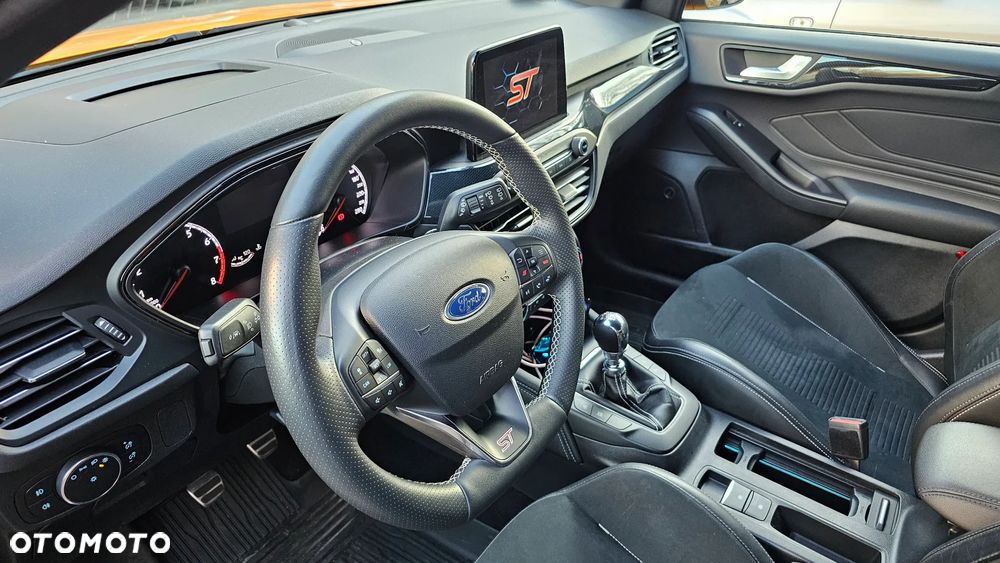 Ford Focus 2.3 EcoBoost ST-3 - 9