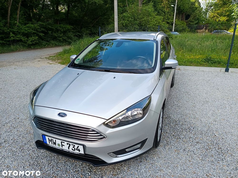 Ford Focus 1.0 EcoBoost STart-Stopp-System TITANIUM - 4