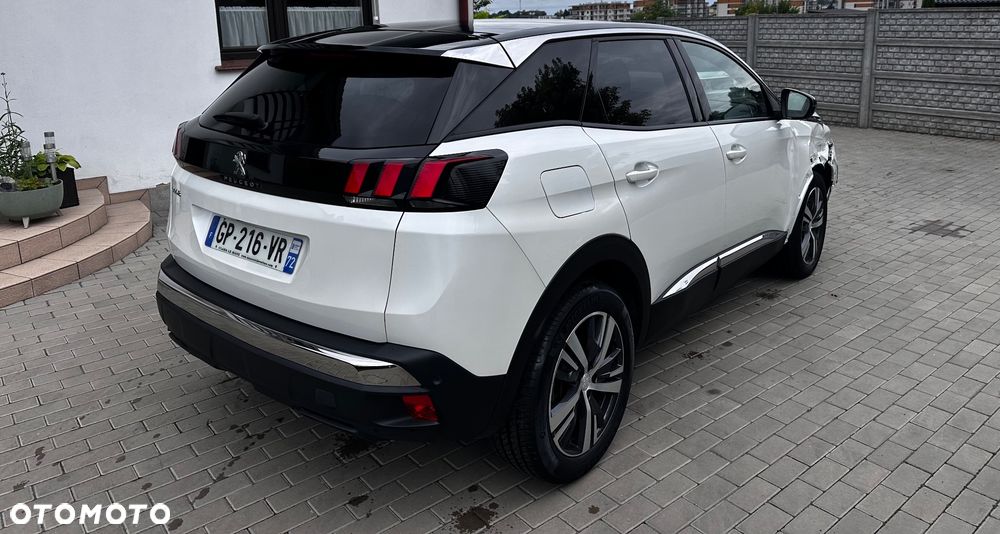 Peugeot 3008 PureTech 130 Stop & Start GPF EAT8 Allure - 9