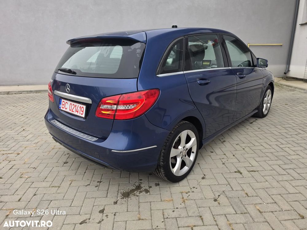 Mercedes-Benz B 180 - 6