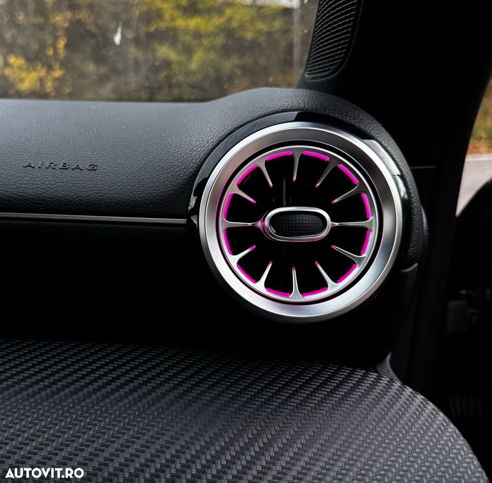 Mercedes-Benz CLA 200 - 25