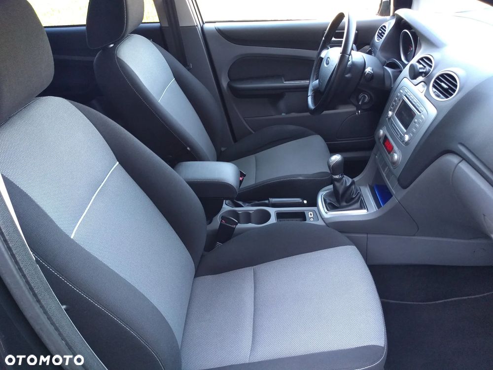 Ford Focus 1.6 TDCi DPF Trend - 23