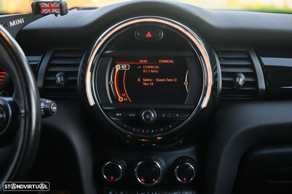 MINI 3 Portas Cooper D - 31