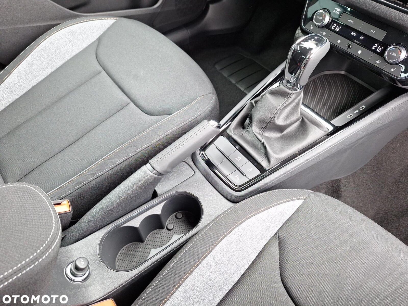 Skoda Kamiq 1.0 TSI Edition 130 DSG - 25