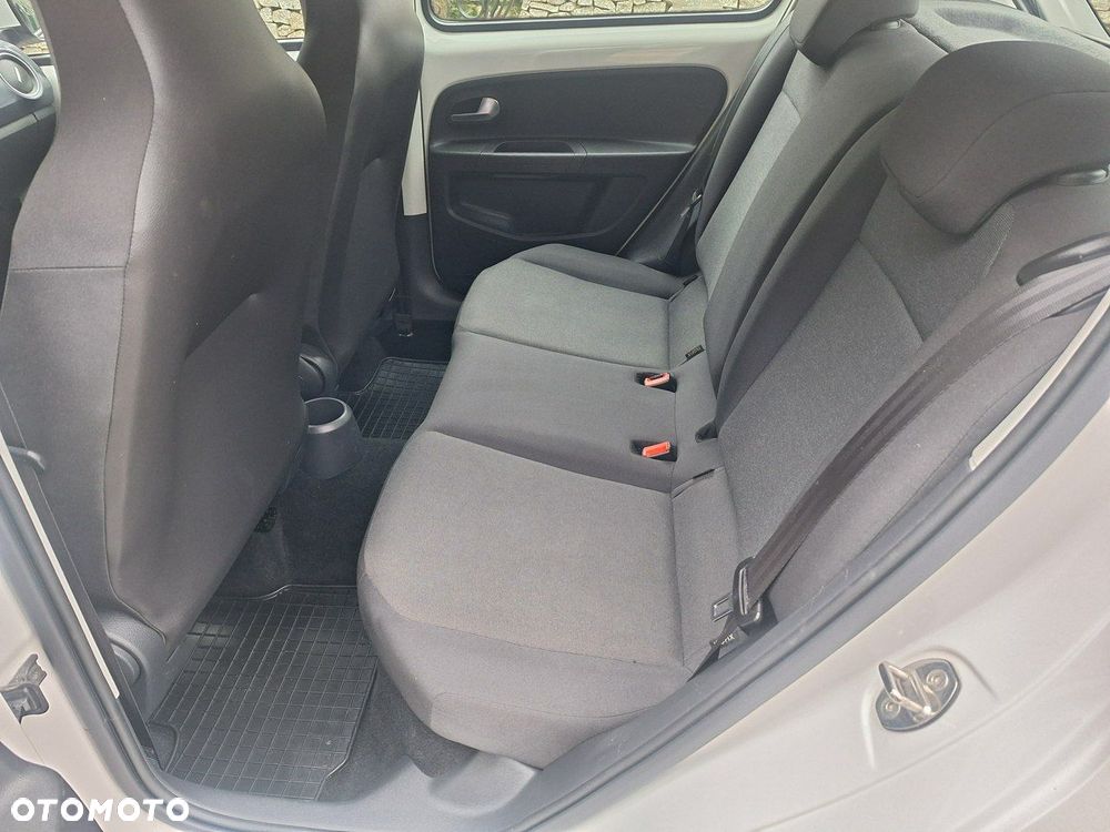 Volkswagen up! 1.0 White Style - 12