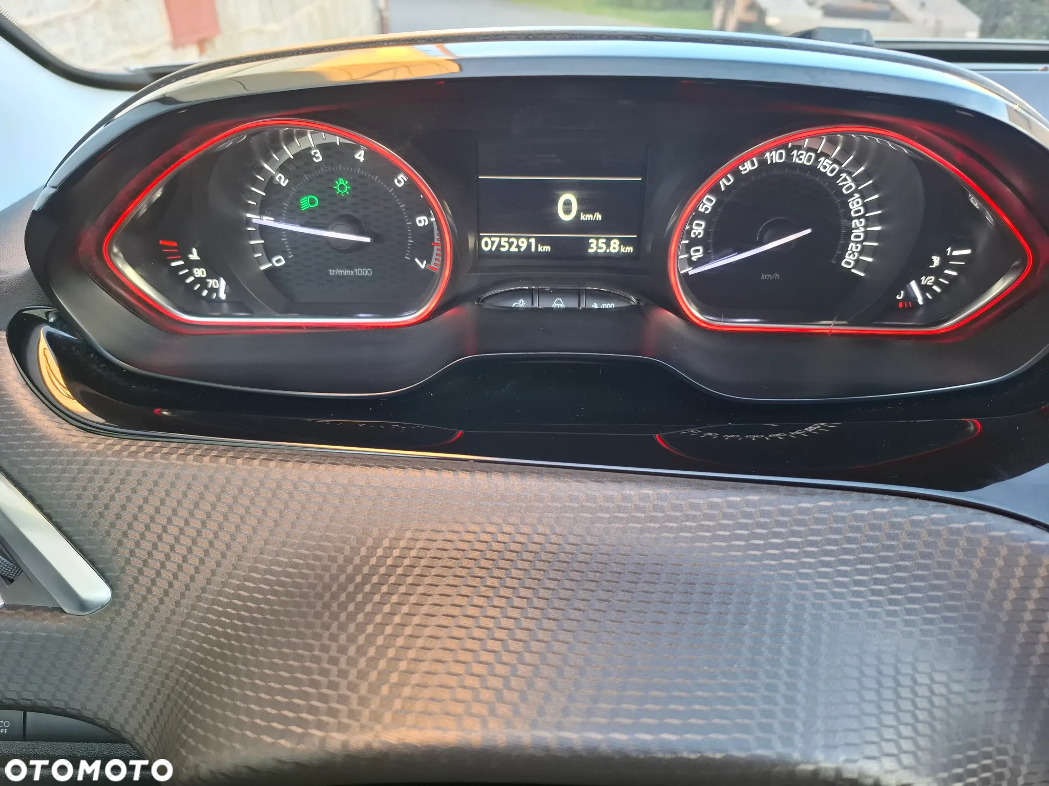 Peugeot 2008 PureTech 110 Stop&Start GT-Line Edition - 17