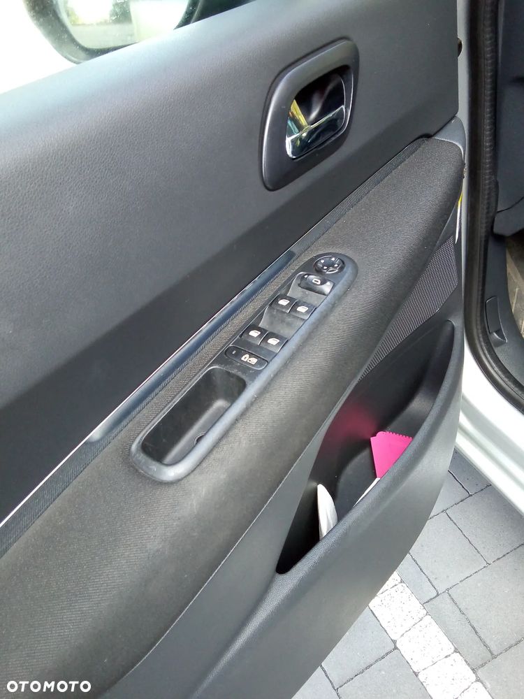 Peugeot 5008 1.6 THP Active 7os - 7