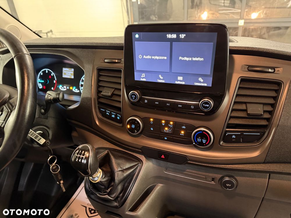 Ford Transit - 12