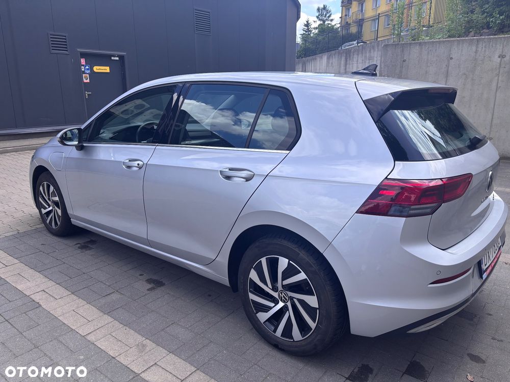 Volkswagen Golf - 3