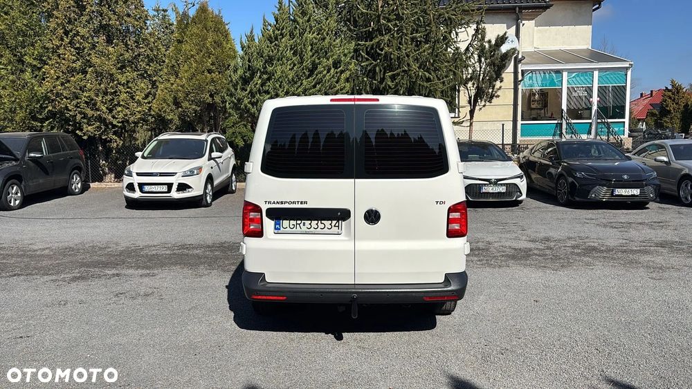 Volkswagen Transporter - 4