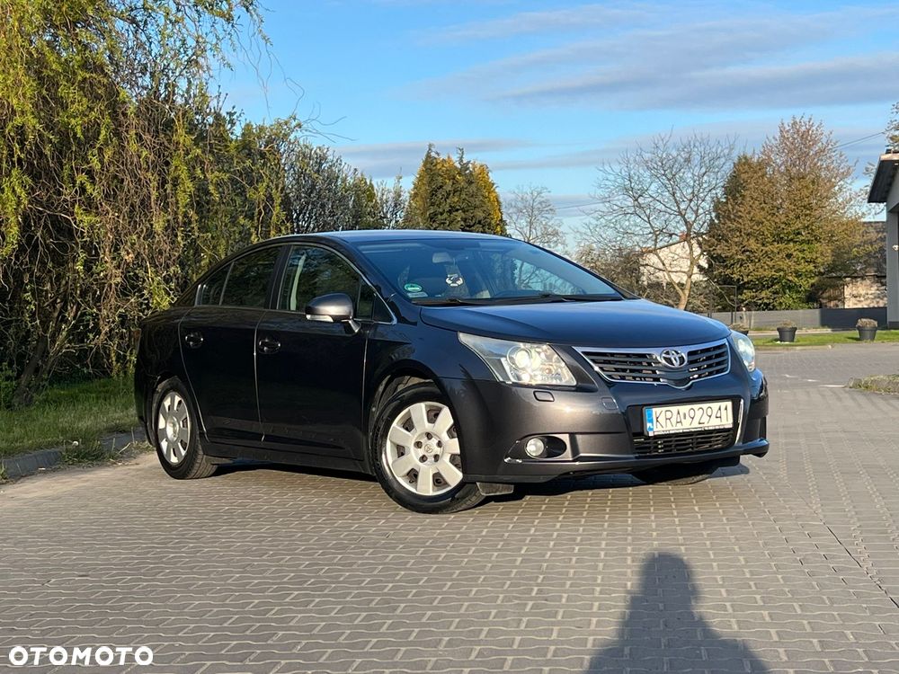 Toyota Avensis 2.0 Prestige NAVI MS - 2