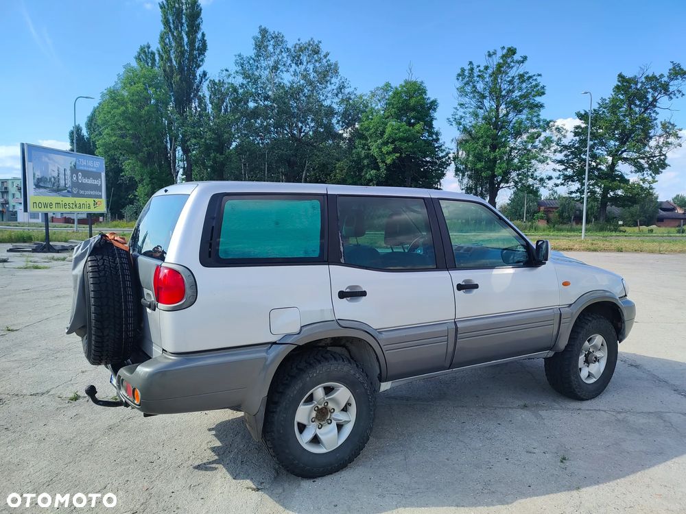 Nissan Terrano 3.0 Di Elegance - 4