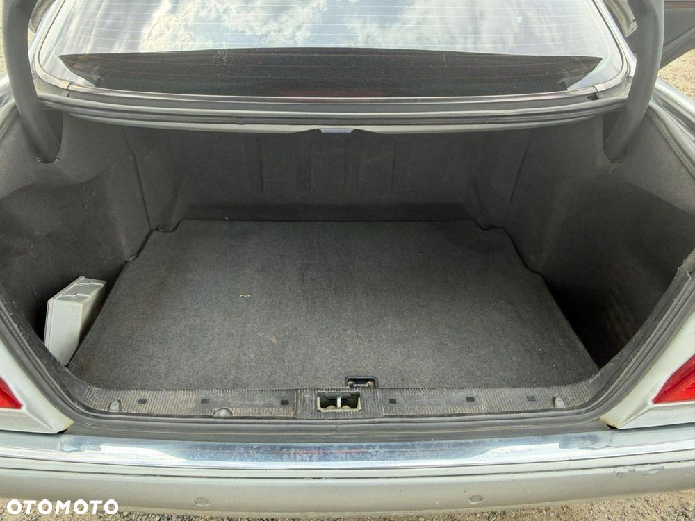 Mercedes-Benz Klasa E 200 Kompressor Elegance - 16