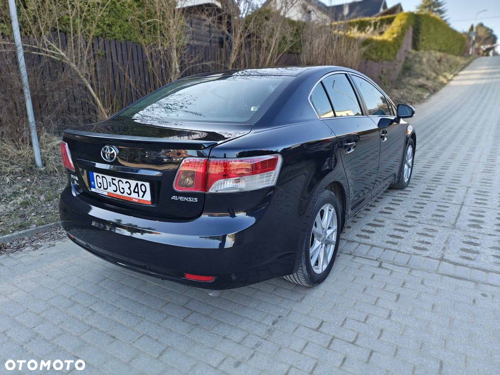 Toyota Avensis 2.0 D-4D - 3