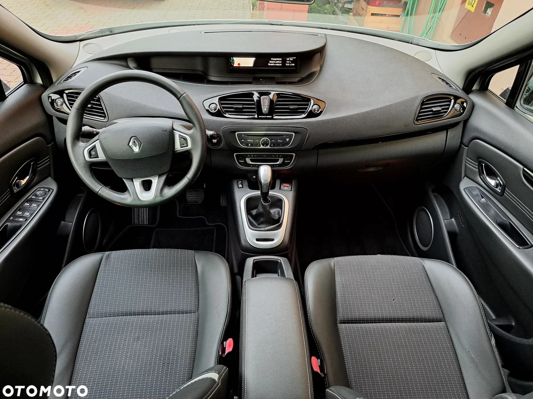 Renault Scenic 1.5 dCi Dynamique EDC - 9
