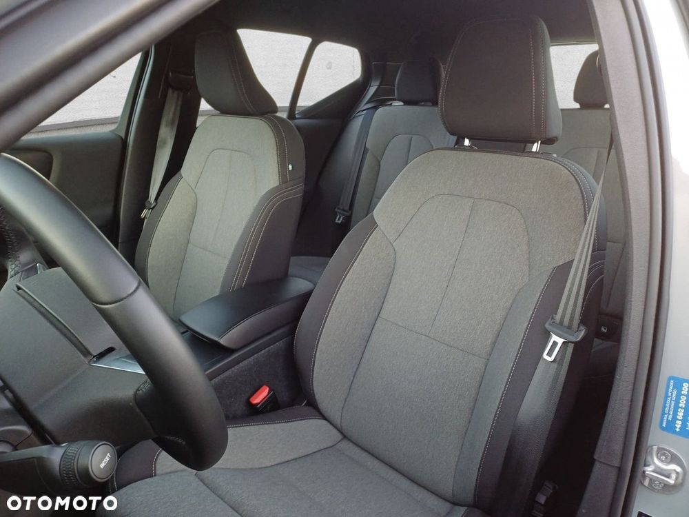 Volvo XC 40 - 12