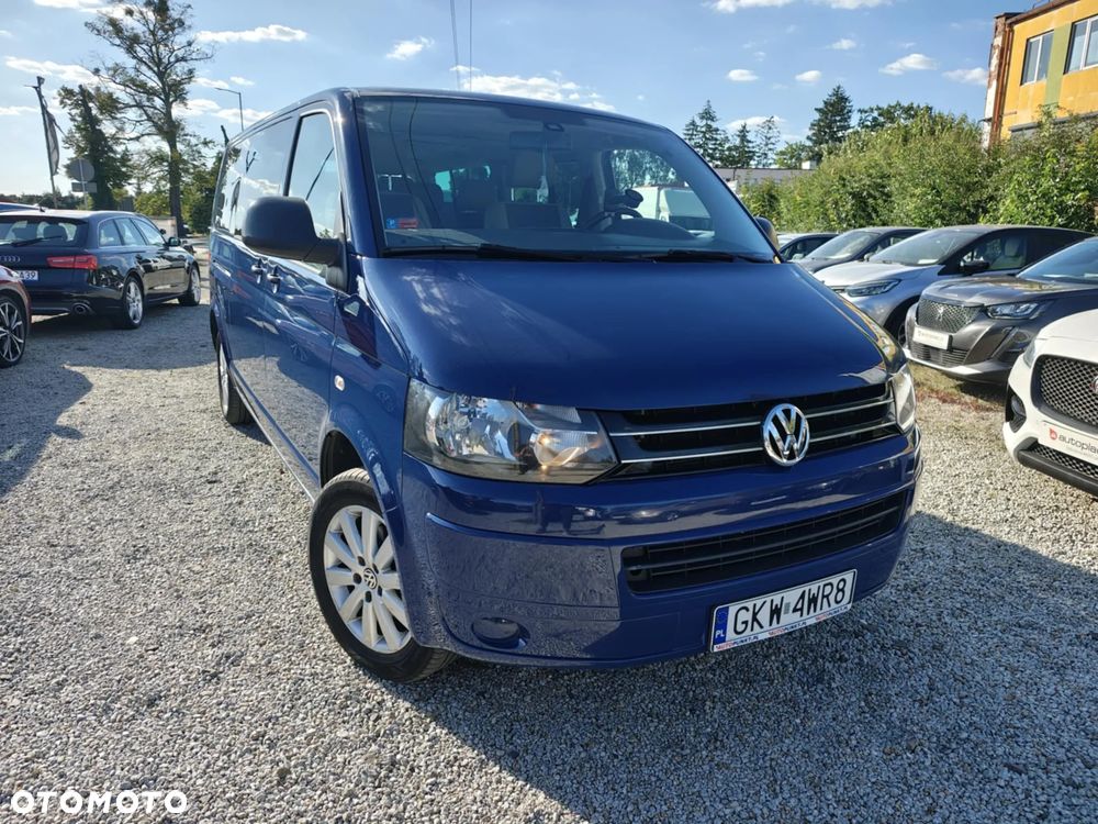 Volkswagen Caravelle - 1